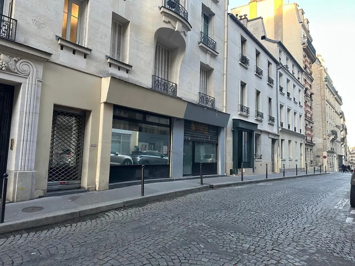 Wonderful And Spacious Flat In Paris Opera Montmartre Frankrijk